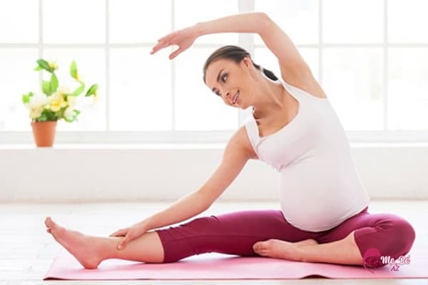 Bà bầu tập thể dục nhẹ nhàng