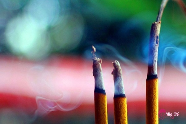 Số lượng nén hương cúng giao thừa