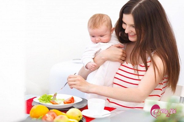 Mẹ bổ sung dinh dưỡng đầy đủ giúp bé giảm vàng da