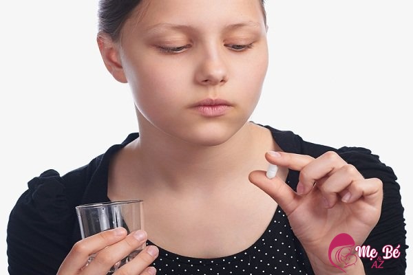 Mẹ Bị Sốt Khi Cho Con Bú: Xử Lý Thế Nào? Tham khảo ý kiến bác sĩ khi mẹ bị sốt cần dùng thuốc