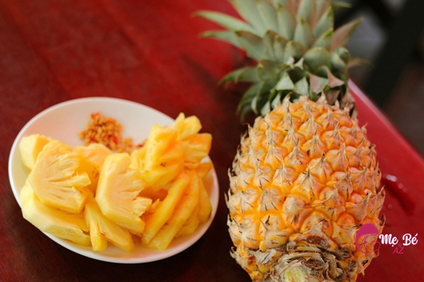 Dứa chín cắt lát