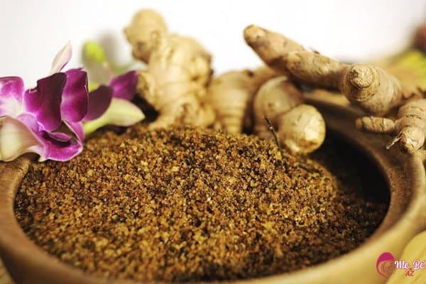 Mô tả hình ảnh: Muối thảo dược giúp giảm mỡ bụng sau sinh.