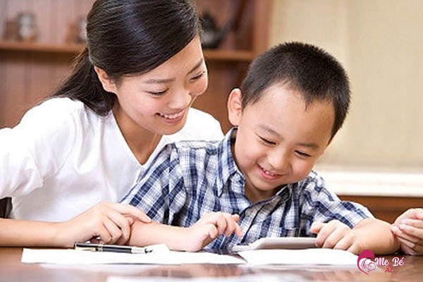 Trẻ Lớp 1 Học Trước Quên Sau: Nguyên Nhân Và Giải Pháp Hình ảnh minh họa việc rèn luyện tư duy cho trẻ