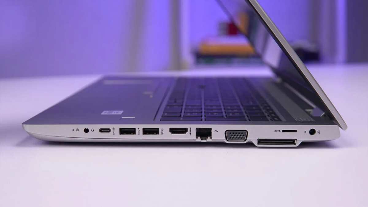 Kiểm tra kỹ màn hình laptop HP cũ