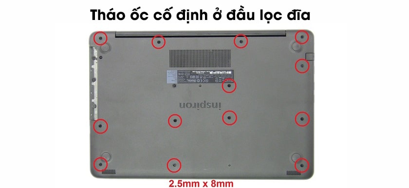 Cách Tháo Pin Laptop Đúng Cách và An Toàn Mặt dưới của laptop sau khi tháo ốc vít