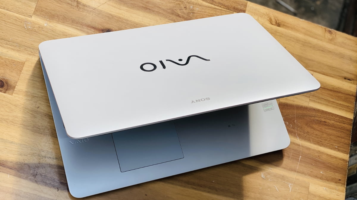 Thiết kế tối giản nhưng sang trọng của Vaio