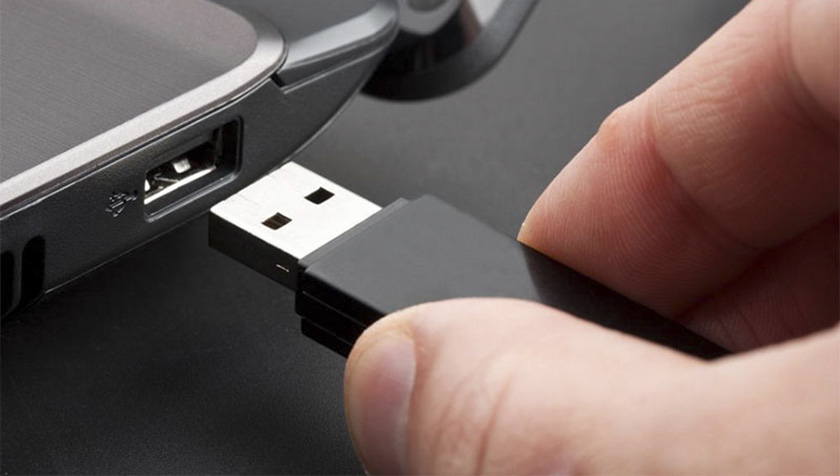 Máy tính không nhận USB