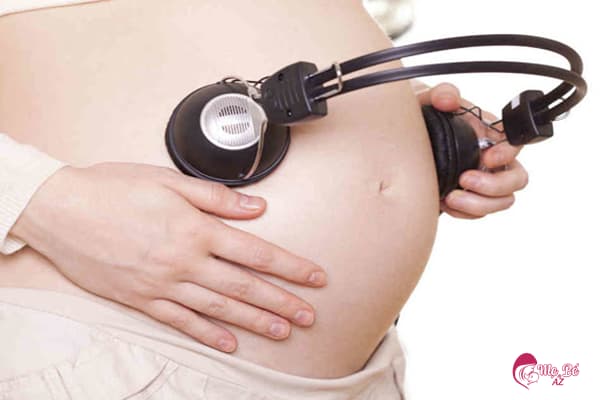 Nghe nhạc khi mang thai