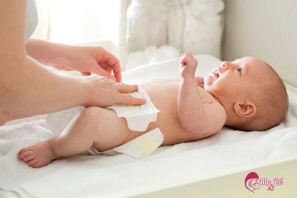 Thay bỉm thường xuyên