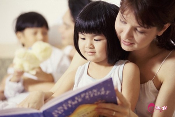 Dạy con học nói qua con vật từ sách