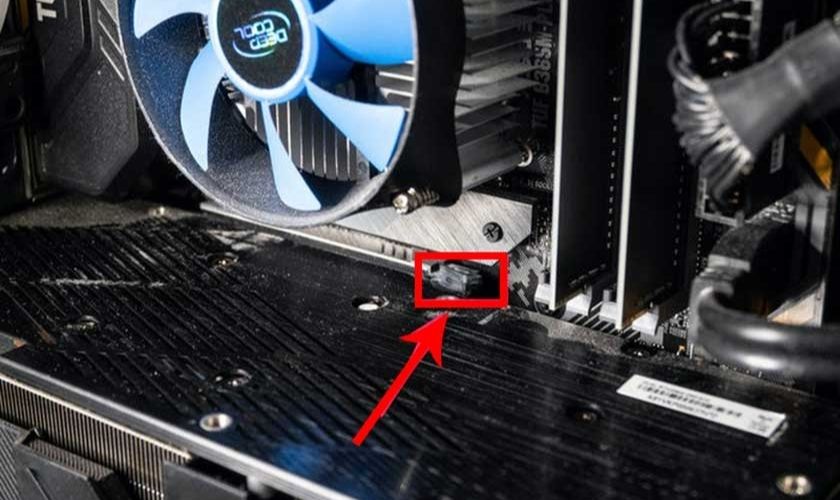 Đặt đúng vị trí card màn hình