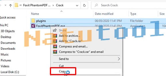 alt text: Sao chép file crack Foxit PhantomPDF