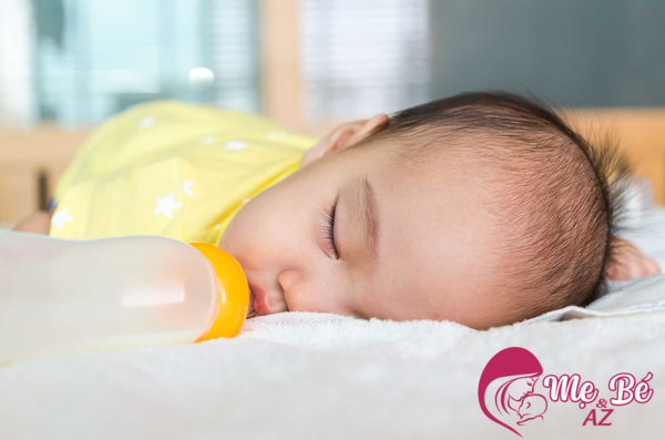 Dấu Hiệu Mang Thai Khi Đang Cho Con Bú: Mẹ Cần Biết Điều Gì? Cai sữa cho con