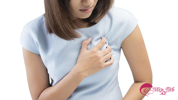 Dấu Hiệu Mang Thai Khi Đang Cho Con Bú: Mẹ Cần Biết Điều Gì? Đau tức ngực dữ dội