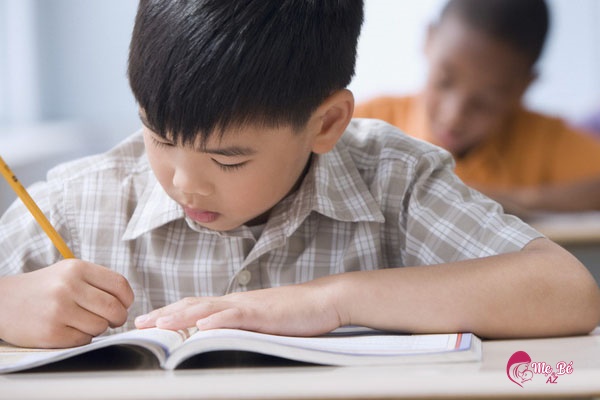 Hướng Dẫn Dạy Trẻ Lớp 1 Viết Chữ Đúng Và Đẹp Luyện tập thường xuyên