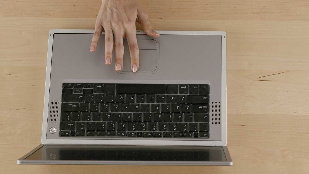 Chọn kỹ laptop cũ