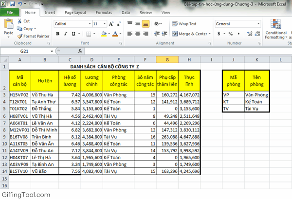 Animation demonstrating how to insert a vertical page break in Excel by selecting the column to the right