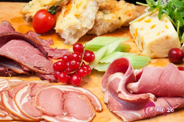 Không nên ăn đồ tái sống khi mang thai