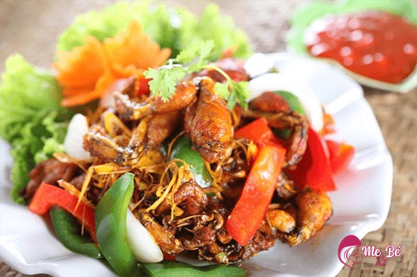 Ảnh hưởng của thực phẩm cay nóng đến mùi vị sữa mẹ