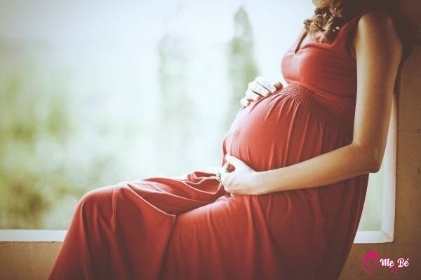 Thai nhi tập thở