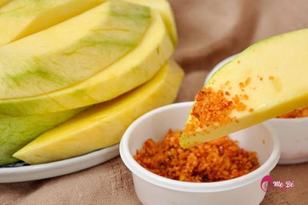 Mang thai thèm chua do nhu cầu của cơ thể