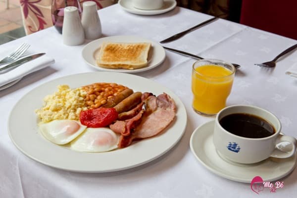 Thực đơn bữa phụ cho bà bầu bao gồm những gì?