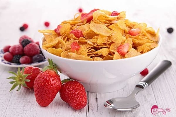 Thực đơn bữa phụ cho bà bầu vào buổi sáng