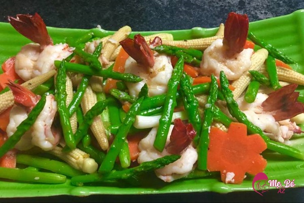 Chế Độ Dinh Dưỡng Cho Bà Bầu Bị Đau Dạ Dày Trong Suốt Thai Kỳ Món ăn tốt cho bà bầu bị đau dạ dày: Tôm xào măng tây