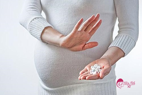 Chế Độ Dinh Dưỡng Cho Bà Bầu Bị Đau Dạ Dày Trong Suốt Thai Kỳ Bà bầu cần thận trọng khi dùng thuốc đau dạ dày