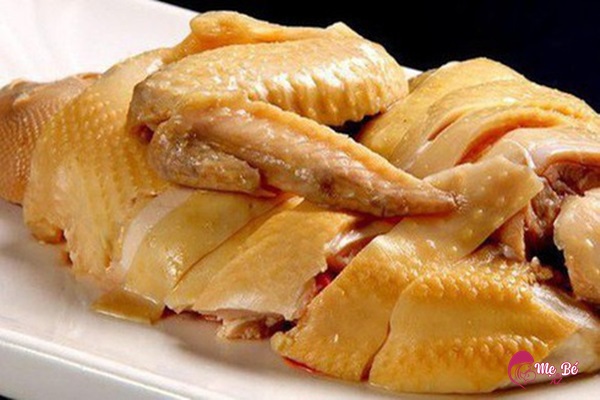 Trẻ bị ho mẹ nên ăn thịt gà