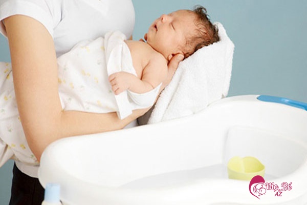 Hình ảnh minh họa dầu gội dịu nhẹ cho bé