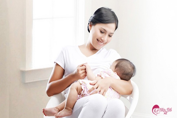 Tư thế cho bú đúng cách