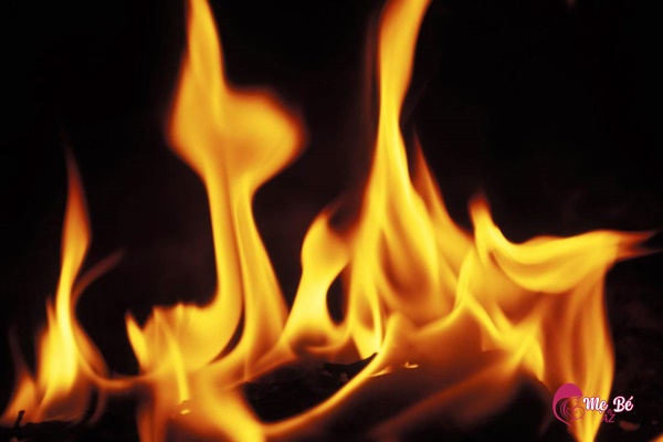 Đốt phong long giúp trẻ sơ sinh hết quấy khóc