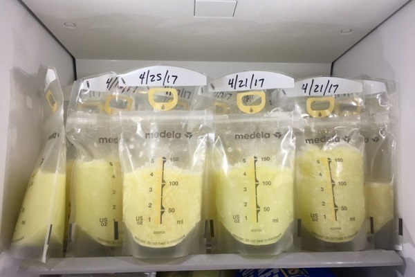 úi dự trữ sữa mẹ Medela