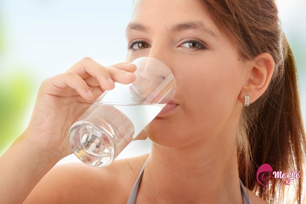 Uống đủ nước