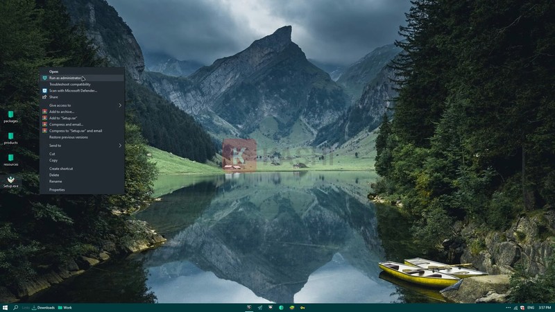 Chọn file "setup.exe" và chạy lệnh "Run as Administrator".