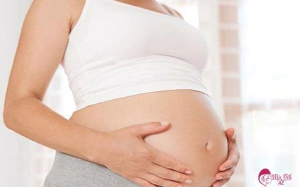 Có thai dạ trên hay dạ dưới? Giải đáp những thắc mắc thường gặp